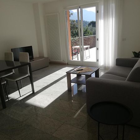 Appartamento La Terrazza Riva del Garda Exterior foto