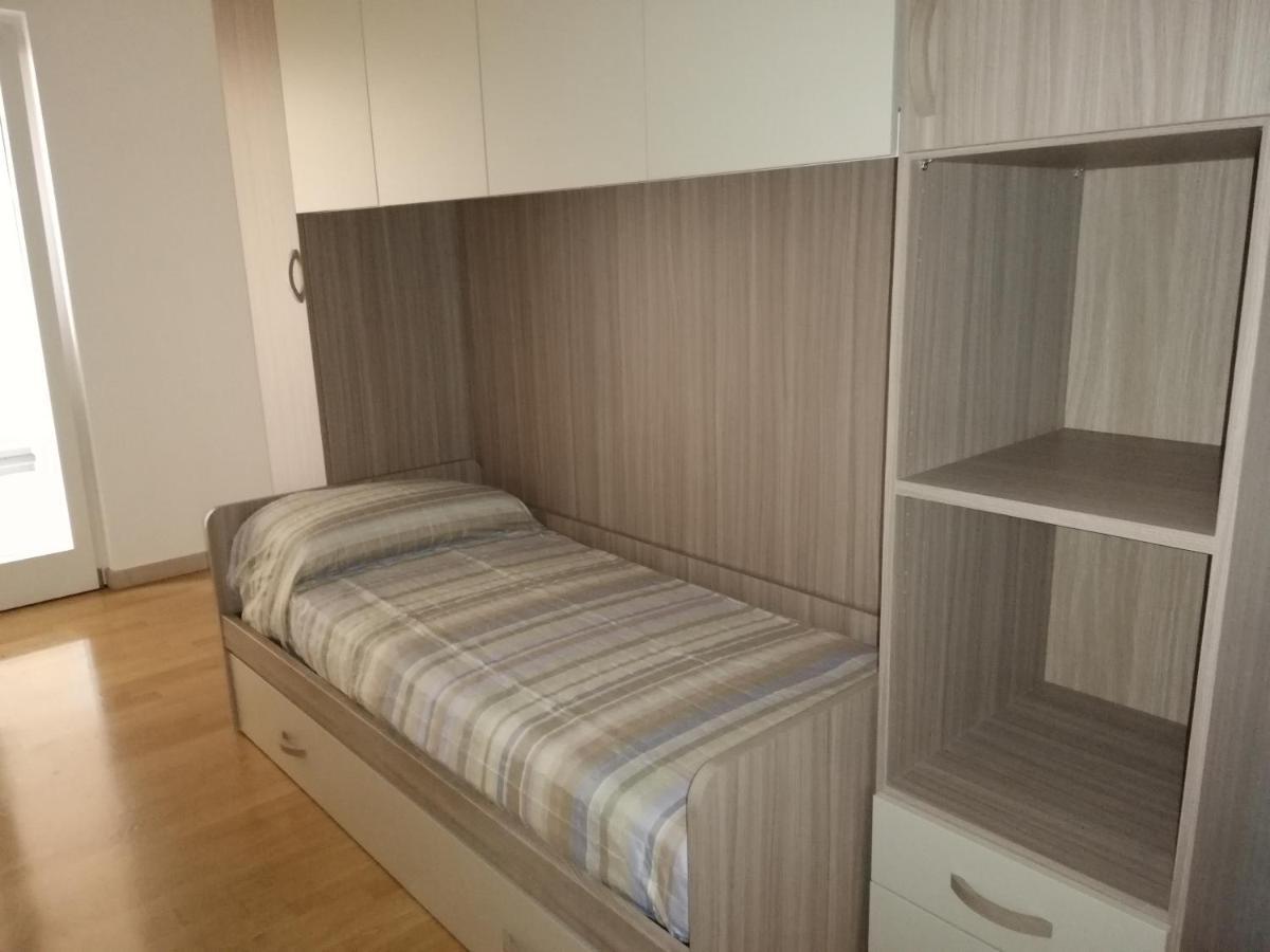 Appartamento La Terrazza Riva del Garda Exterior foto